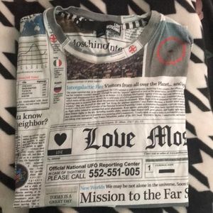 Moschino t shirt